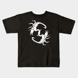 Scorpion letter S Kids T-Shirt